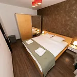 One Bedroom Near Floreasca Park Apartamento Bucarest