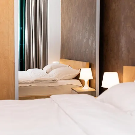 Апартаменти One Bedroom Near Floreasca Park Бухарест