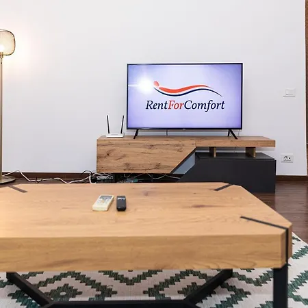One Bedroom Near Floreasca Park Апартаменти