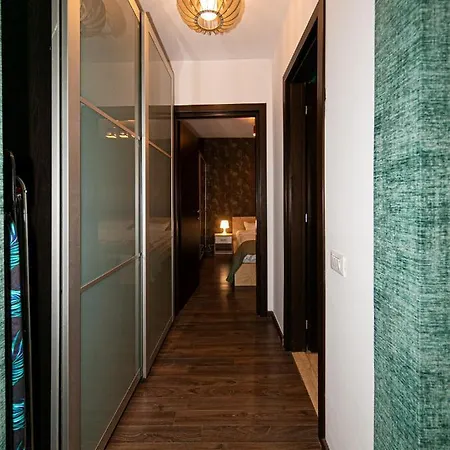 شقة One Bedroom Near Floreasca Park بوخارست