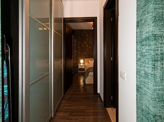 דירה One Bedroom Near Floreasca Park בוקרשט